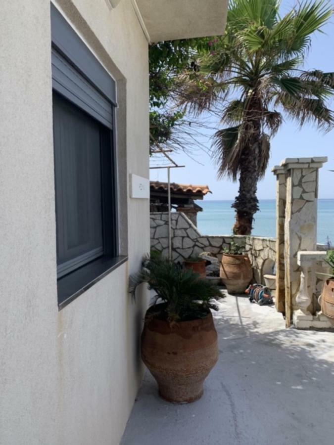 Villa Rena In Front Of The Sea 아르쿠디 외부 사진